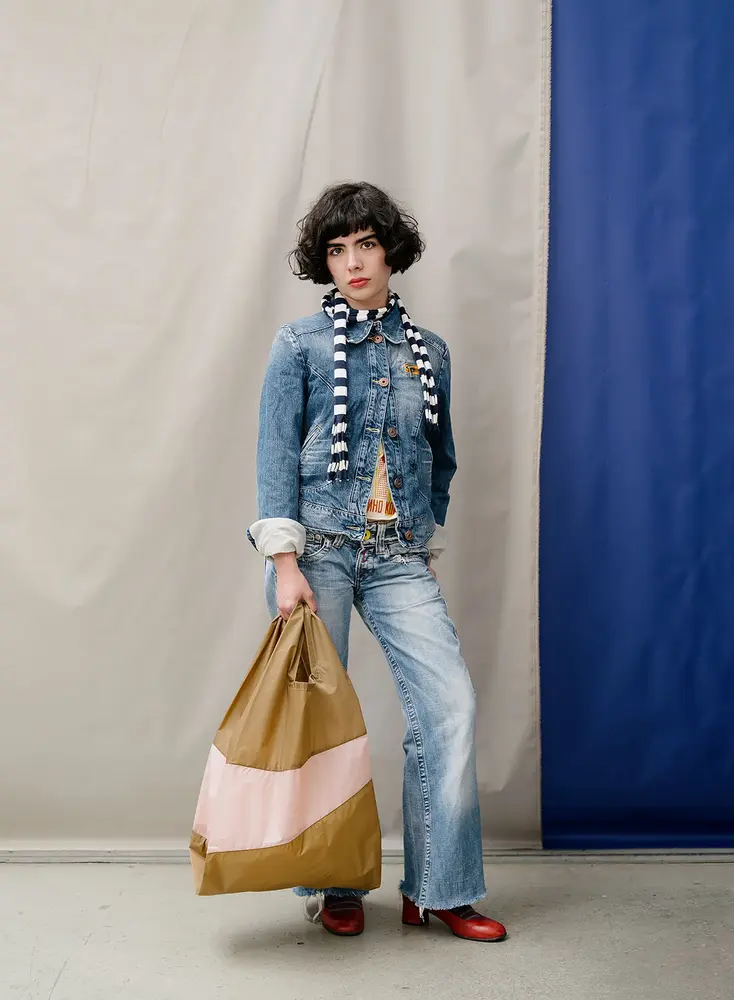 Susan Bijl Susan Bijl - the new shopping bag large - camel & tone Susan Bijl Susan Bijl - the new shopping bag large - camel & tone