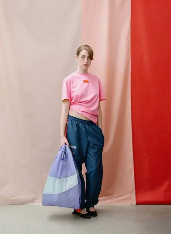 Susan Bijl Susan Bijl - the new shopping bag large - treble & surfspray Susan Bijl Susan Bijl - the new shopping bag large - treble & surfspray