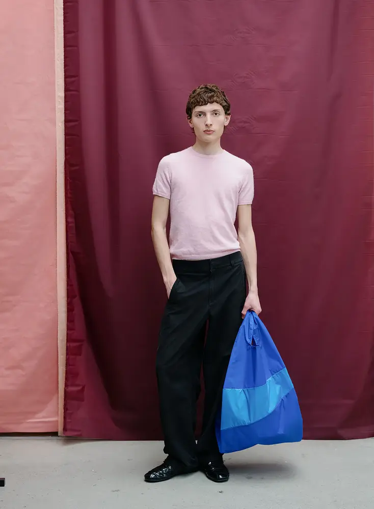 Susan Bijl Susan Bijl - the new shopping bag large - yves & wave Susan Bijl Susan Bijl - the new shopping bag large - yves & wave