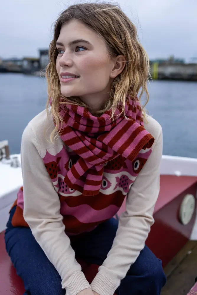 Danefae Danefae - danebundle-up merino wool scarf - chili/berry compote