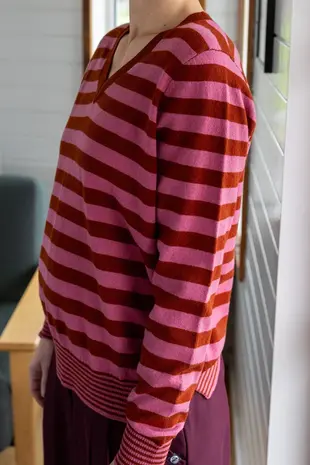 Danefae Danefae - danenote merino wool sweater - berry compote/chili