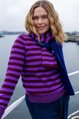 Danefae Danefae - daneletter merino wool sweater - purple/dark wine Danefae Danefae - daneletter merino wool sweater - purple/dark wine