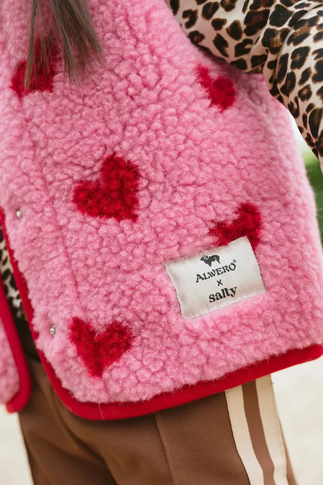 Alwero Alwero x Salty - bodywarmer tyb junior - bubble gum heart Alwero Alwero x Salty - bodywarmer tyb junior - bubble gum heart