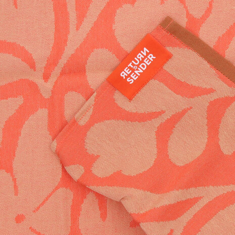 Return to sender Return to sender - theedoek flower - carina coral