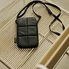 Tinne+Mia Tinne+Mia - luce puffy phone pouch - black Tinne+Mia Tinne+Mia - luce puffy phone pouch - black