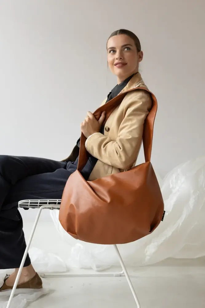 Tinne+Mia Tinne+Mia - lot bold cross body bag - adobe Tinne+Mia Tinne+Mia - lot bold cross body bag - adobe