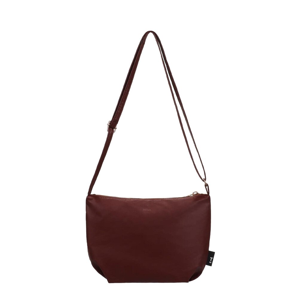 Tinne+Mia Tinne+Mia - cross body feel good baggy - new maroon Tinne+Mia Tinne+Mia - cross body feel good baggy - new maroon