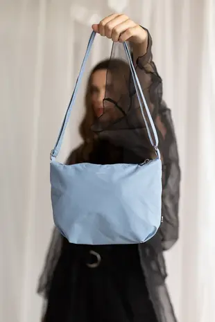 Tinne+Mia Tinne+Mia - cross body feel good baggy - forever blue Tinne+Mia Tinne+Mia - cross body feel good baggy - forever blue
