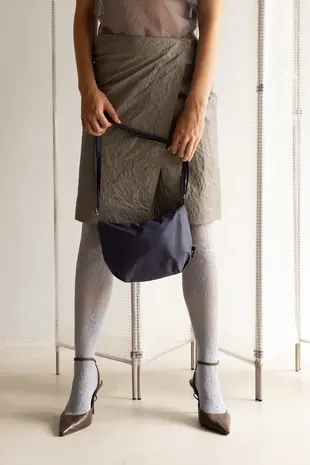 Tinne+Mia Tinne+Mia - cross body feel good baggy - graystone Tinne+Mia Tinne+Mia - cross body feel good baggy - graystone