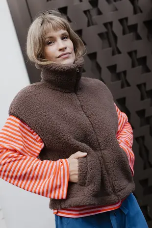 Alwero Alwero - bodywarmer isla light - choco martini Alwero Alwero - bodywarmer isla light - choco martini