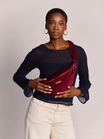 Hindbag Hindbag - belt bag sasha - corduroy burgundy Hindbag Hindbag - belt bag sasha - corduroy burgundy