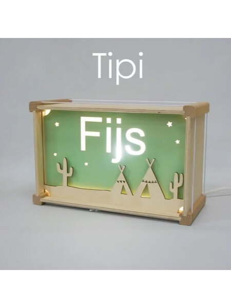 Houten nachtlampje deluxe met naam: Tipi