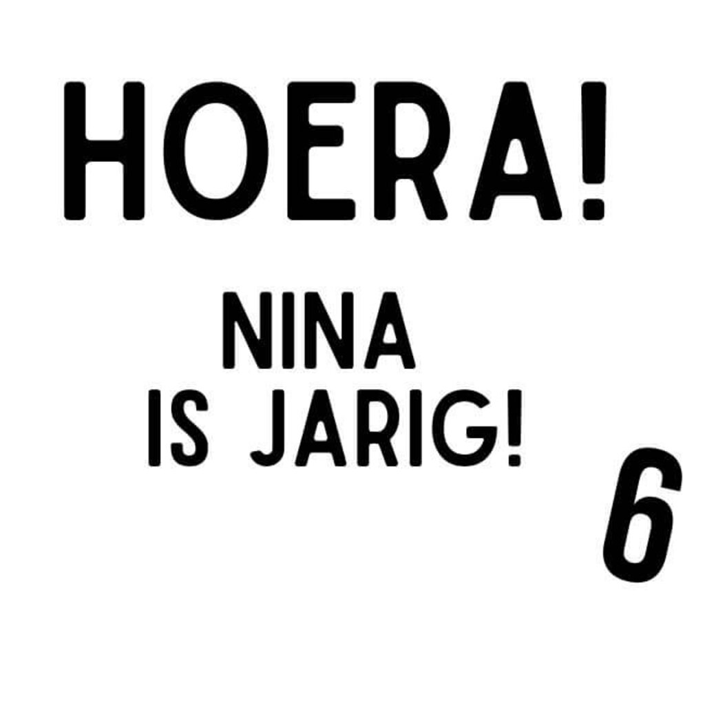 Sticker met naam  Hoera! 10x