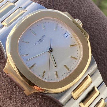 Patek Philippe Nautilus 3800/1 rare ceramic sigma dial, written in the orig. paper, PP Service 2020, TOP