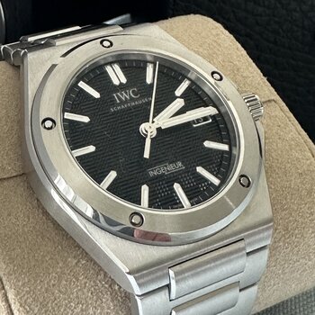 IWC Ingenieur Automatic 40 IW328901, 2025, ungetragen, unworn, Eu