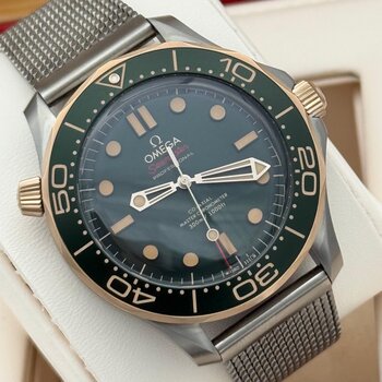 Omega Seamaster Diver 300 M, 2025, Eu, Gold On Titanium, Box & Papers