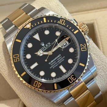 Rolex Submariner Date 126613LN, 2023, unpolished, original. sales invoice