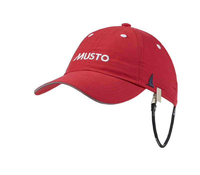 Musto 80032 Ess Uv Fd Crew Cap True Red