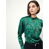 Endora printed turtle top