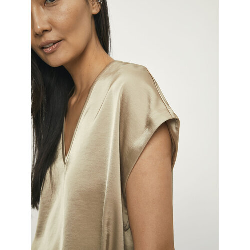  Dante6 Luza Satin V-neck top Dry Sand 