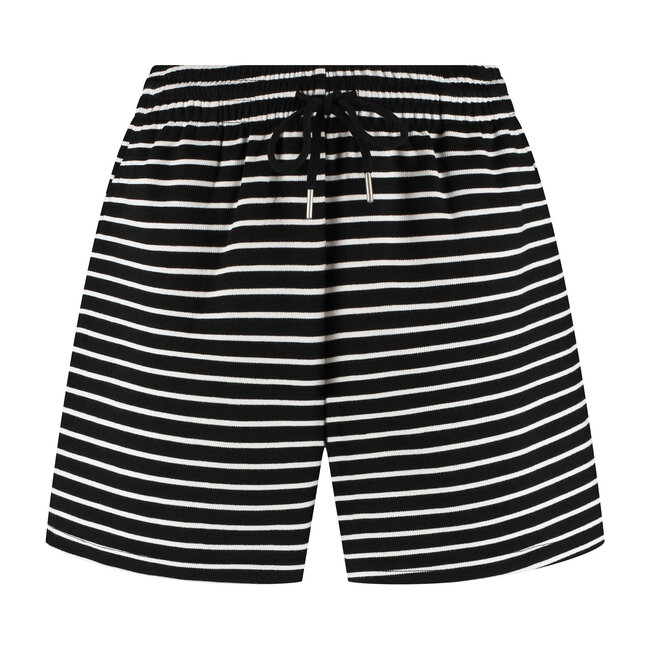 Studio Amaya Kick Short Multi Print