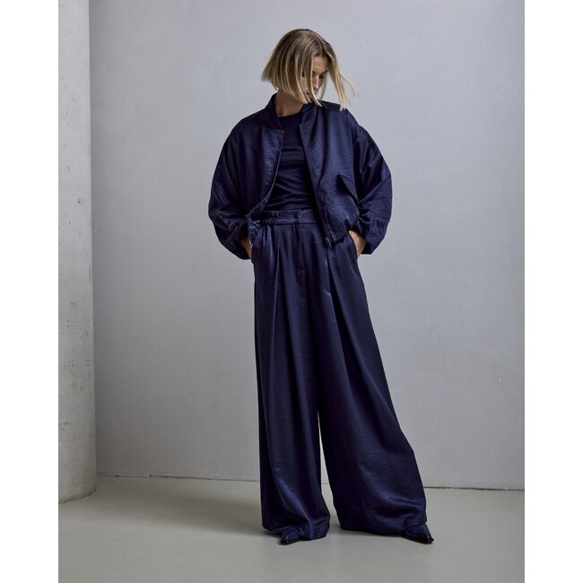 Femmes du Sud Odila Satin Navy