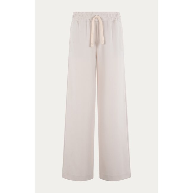 Moscow 84-02-Sementy-1 Chalk Solid