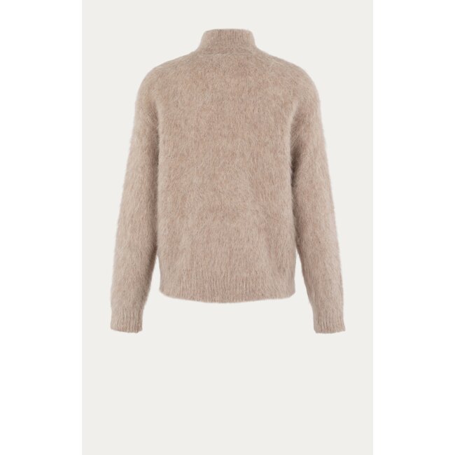 Moscow 38-09-Ashley Sand Solid