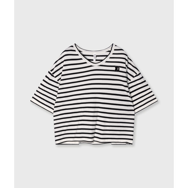 10Days boxy v-neck tee ecru/black