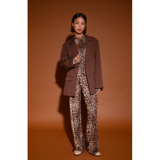 Studio Amaya Puck Brown