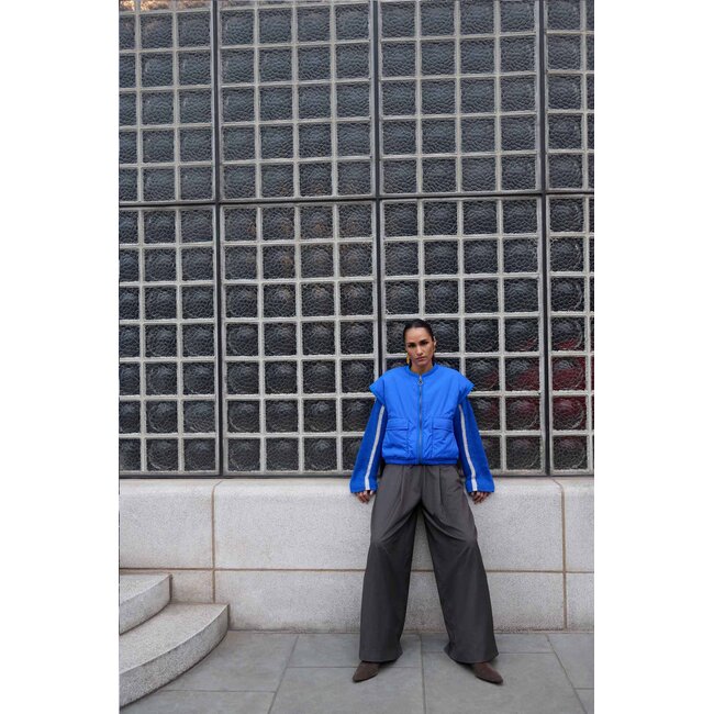 gio sleeveless jacket kingsblue