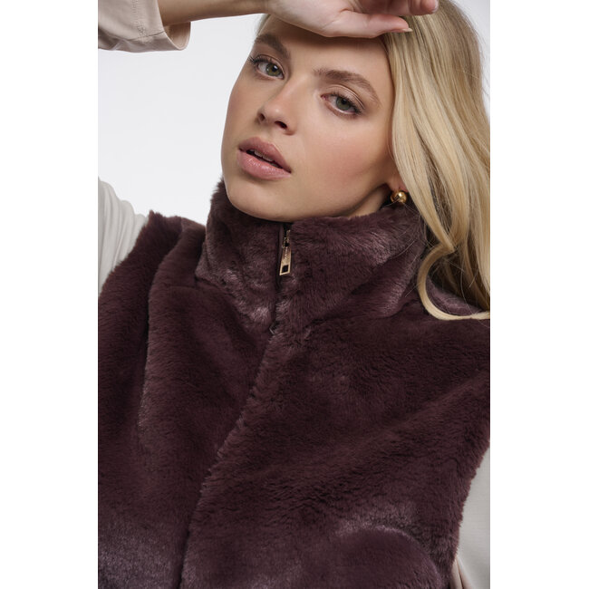 Rino & Pelle Short faux fur waistcoat  Chocolate bean