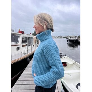 Fisherman out of Ireland BOXY RIBBED POLO NECK SKY (14)