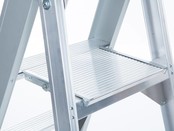 Eurostairs Bordestrap enkel 9 treden (max. 4,05 m werkhoogte) Eurostairs Bordestrap enkel 9 treden (max. 4,05 m werkhoogte)