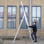 Eurostairs Reform ladder driedelig uitgebogen 3x9 sporten