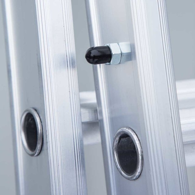 Eurostairs Opsteek ladder driedelig recht 3x14 sporten + gevelrollen