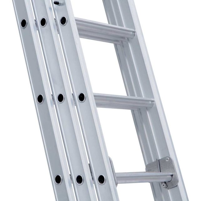 Eurostairs Opsteek ladder driedelig recht 3x14 sporten + gevelrollen