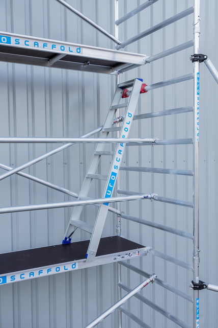 Platform steigertrap 7 treden