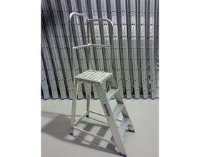 Solide Montagetrap Type MT 1x4 treden inclusief platform van traanplaat