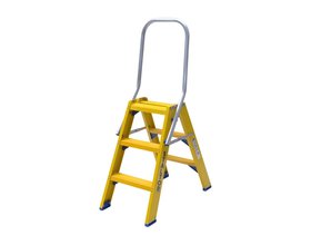 Staltor Trap glasvezelversterkt Type DT dubbel 2x3 treden inclusief platform + vaste beugel
