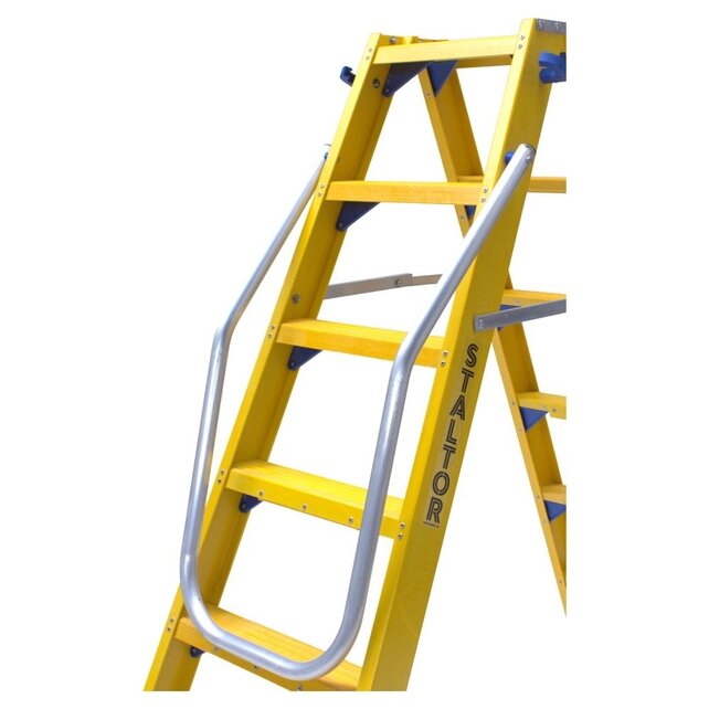 Trap glasvezelversterkt Type DT dubbel 2x4 treden inclusief platform + vaste beugel Trap glasvezelversterkt Type DT dubbel 2x4 treden inclusief platform + vaste beugel