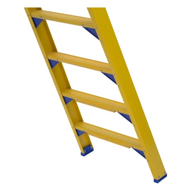 Trap glasvezelversterkt Type DT dubbel 2x5 treden inclusief platform + vaste beugel Trap glasvezelversterkt Type DT dubbel 2x5 treden inclusief platform + vaste beugel