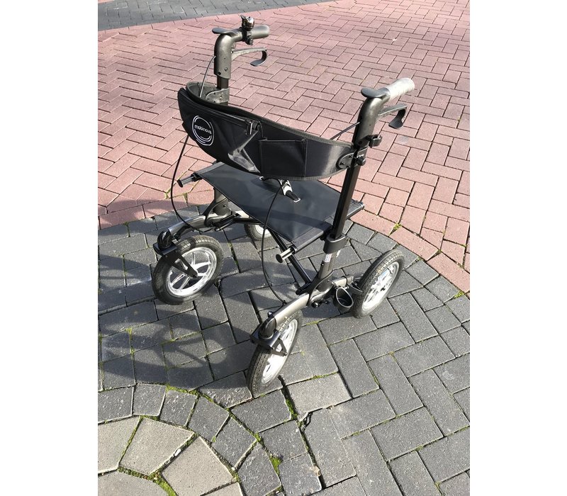 Mobinova Outdoor Flex 2.0 rollator, zeer stabiel, compact opvouwbaar, 4 luchtbanden