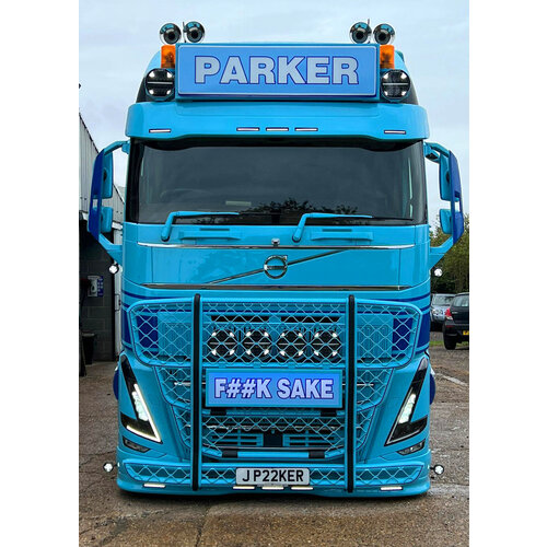 Volvo Sonnenblendenverlängerung passend für Volvo FH4 (ab 2013) - Solar  Guard Exclusive Truck Parts