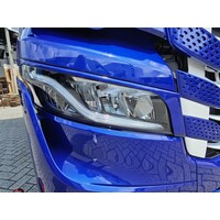 Iveco S-Way Scheinwerfer Spoiler Iveco Iveco S-Way Scheinwerfer Spoiler