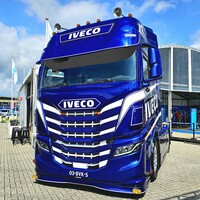 Iveco S-Way Scheinwerfer Spoiler Iveco Iveco S-Way Scheinwerfer Spoiler