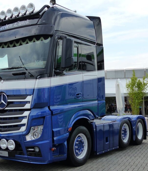 Mercedes-Benz Pare-soleil Mercedes-Benz Actros MP4