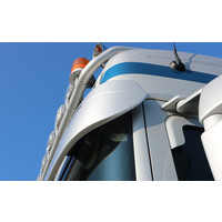 Pare-soleil Scania Next Generation avec éclairage Line fond plat Scania Pare-soleil Scania Next Generation avec éclairage Line fond plat