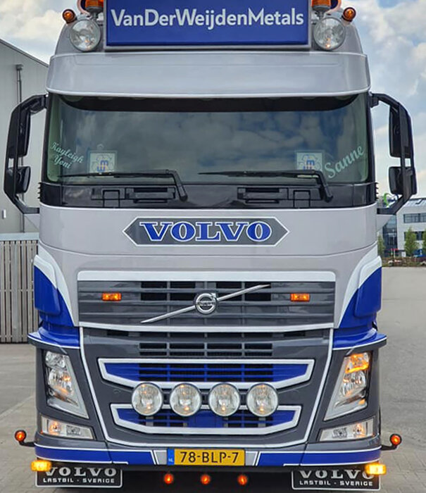 Volvo Volvo FH4 Grille avant inférieure