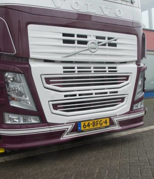 Grille de calandre inférieure VOLVO FH VERSION 2 - Plastique